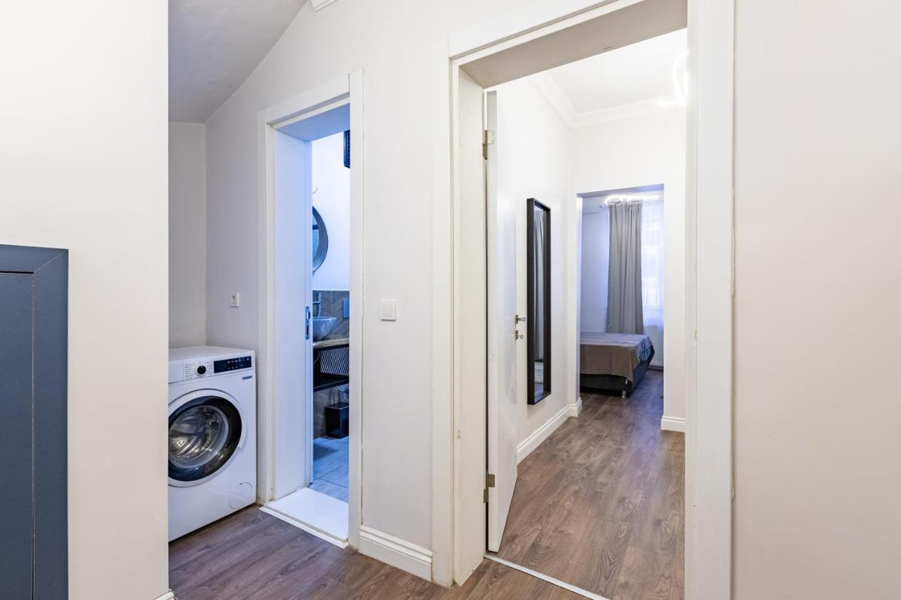 Red Suites Balat - Orange And Blue Истанбул Екстериор снимка